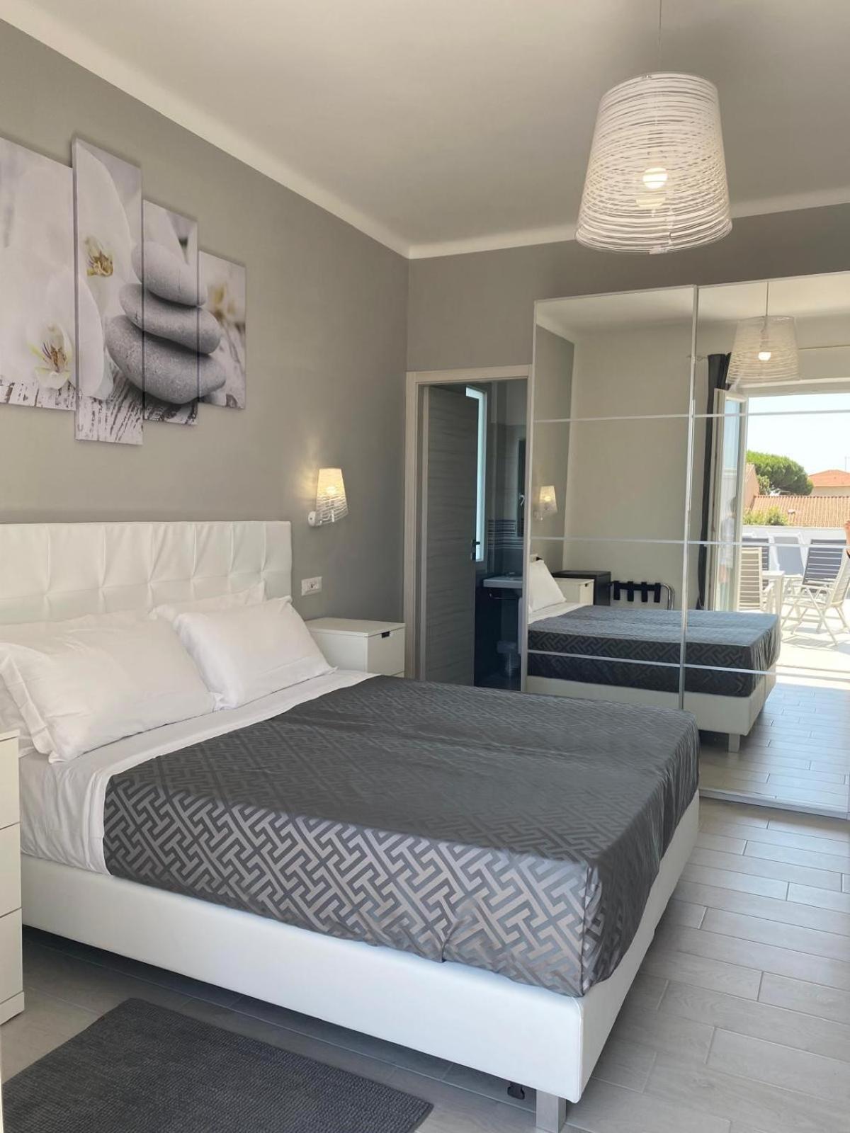 Hotel Raffaelli Villa Angela Forte dei Marmi Extérieur photo