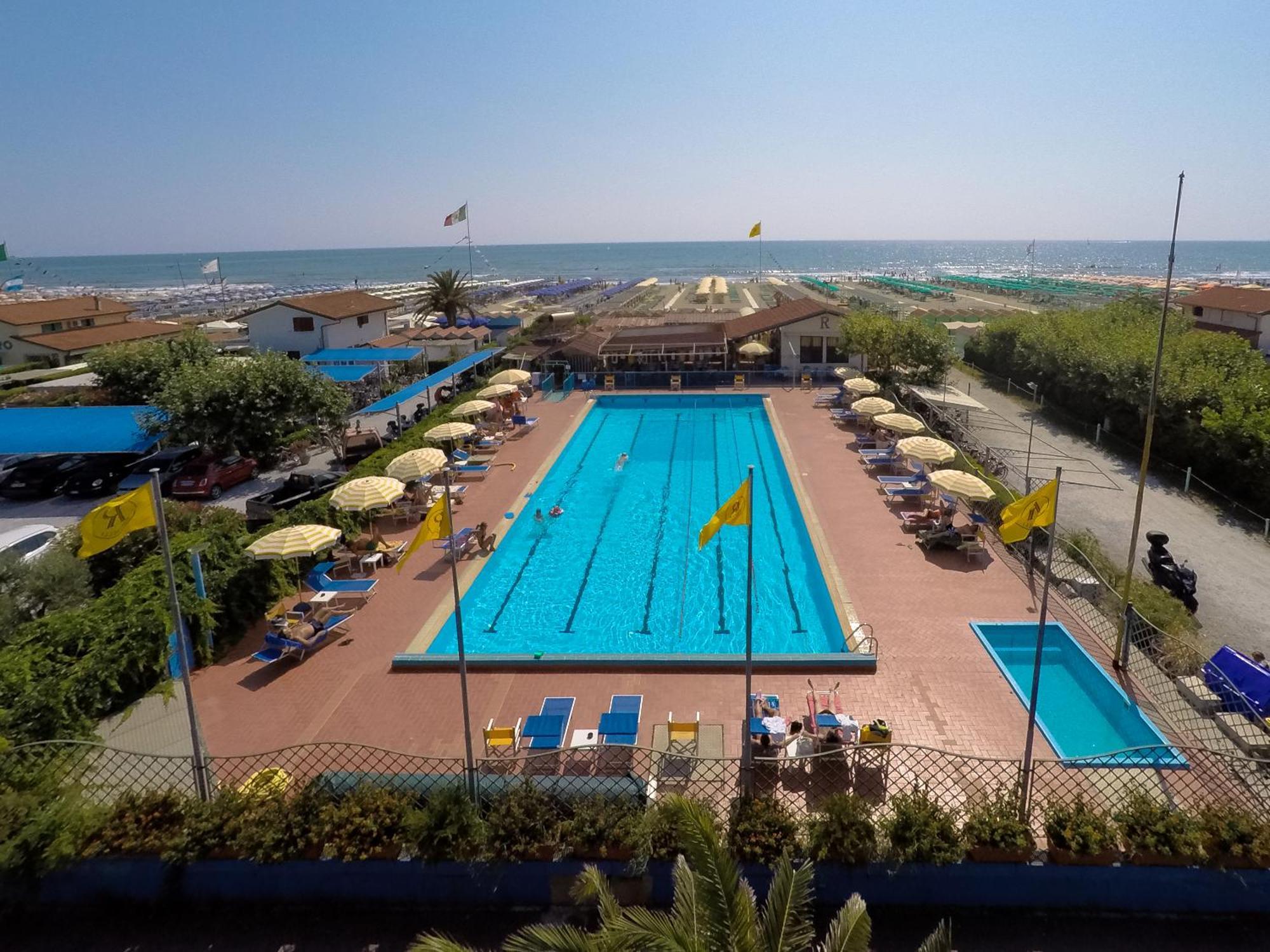 Hotel Raffaelli Villa Angela Forte dei Marmi Extérieur photo